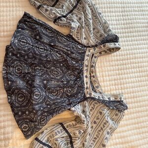 FreePeople blue & white patterned peasant top